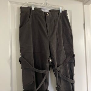 Gokyo Ri Call To Adventure bondage strap cargo pants EXCELLENT